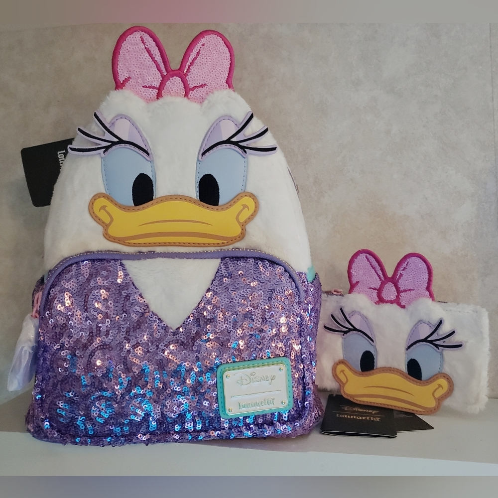 💜💫💗NWT Disney Daisy 85th Anniversary Loungefly and Matching Wallet Set💜💫💗